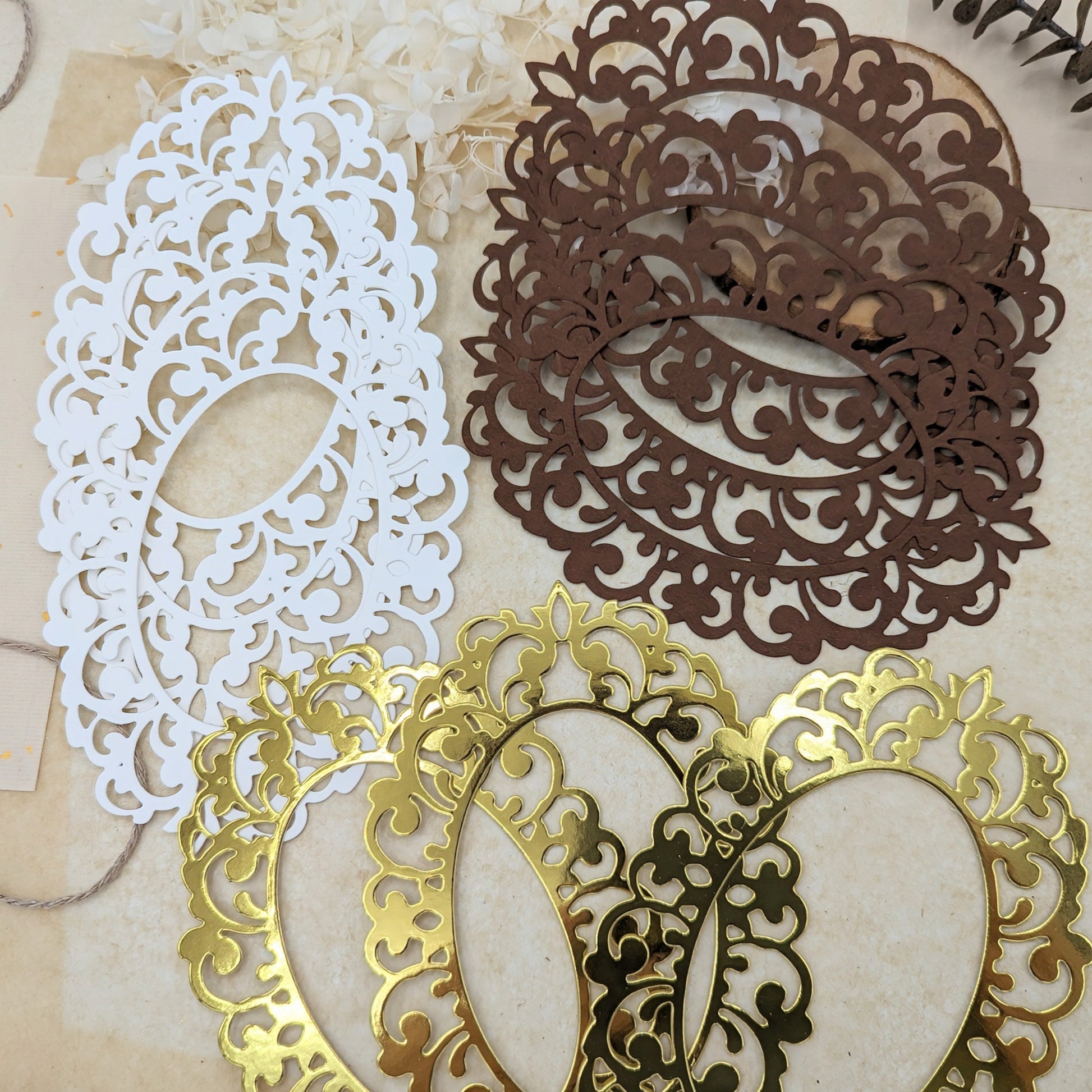 Stanzteile, die cuts Rahmen, goldene Stanzlinge, große Stanzteile, Scrapbooking, Papierdeko, Kartengestaltung